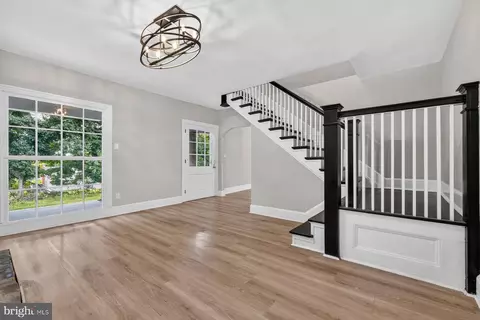 Entry Way - 25546 Military Rd, Cascade, MD 21719 photo 2 of 3