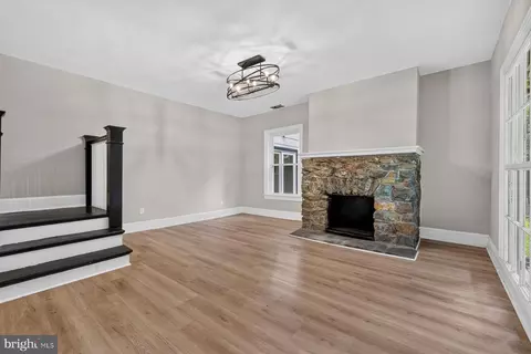 Living - 25546 Military Rd, Cascade, MD 21719 photo 5 of 5
