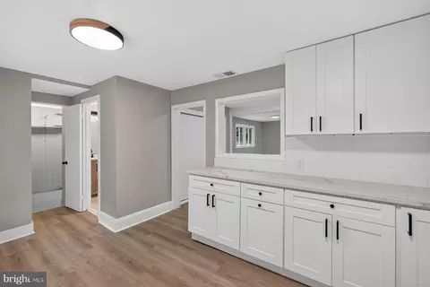 Entry Way - 25546 Military Rd, Cascade, MD 21719 photo 1 of 3