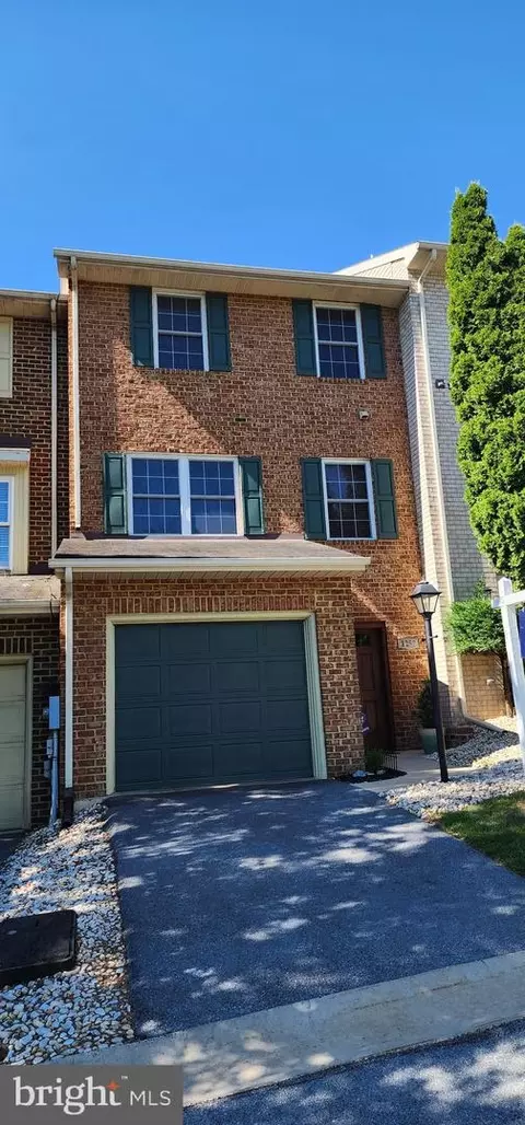 1257 Lindsay Ln, Hagerstown, MD 21742