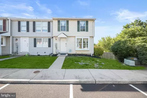 212 Lily Ct, Hagerstown, MD 21740