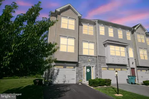 10367 Lantern Ln, Hagerstown, MD 21740