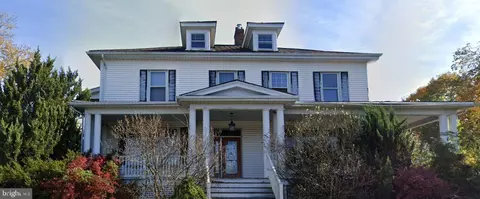 6 Grand St, Hancock, MD 21750