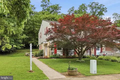 219 Queen Annes Ct, Hagerstown, MD 21740