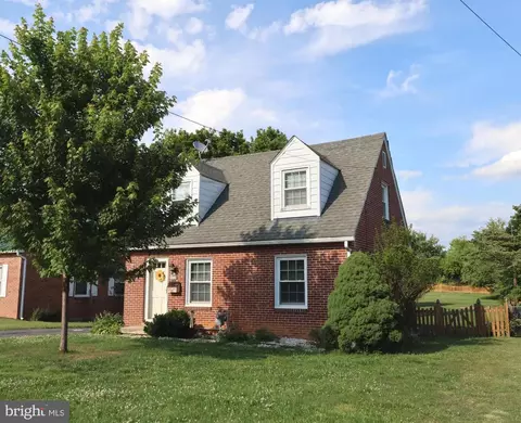824 Armstrong Ave, Hagerstown, MD 21740