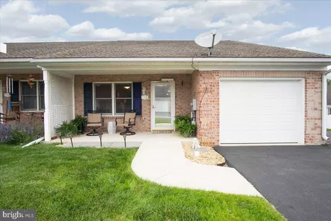 720 Naples Dr, Hagerstown, MD 21740