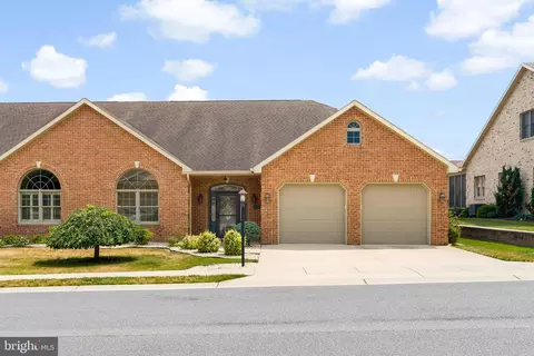 19419 Amethyst Dr, Hagerstown, MD 21742