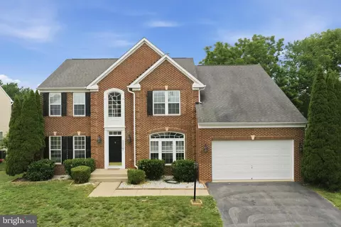 11257 Suffolk Dr, Hagerstown, MD 21742