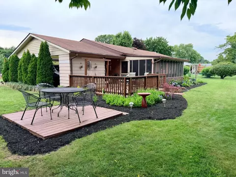 Exterior - 11917 Comanche Dr, Smithsburg, MD 21783 photo 8 of 10