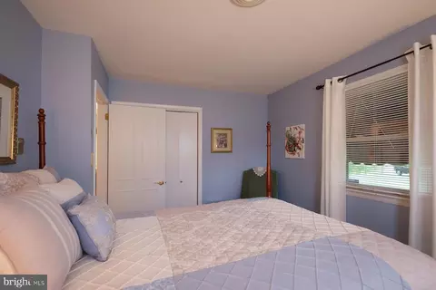 Bedroom - 11917 Comanche Dr, Smithsburg, MD 21783 photo 3 of 6