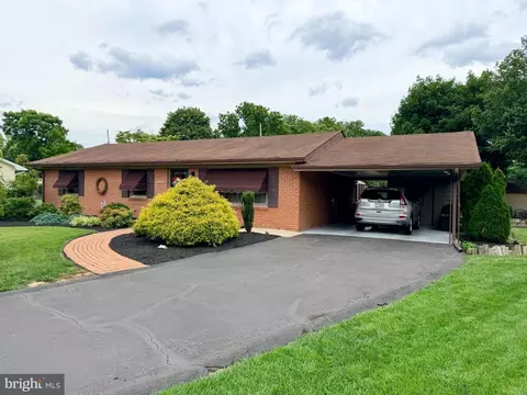 11917 Comanche Dr, Smithsburg, MD 21783