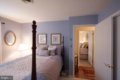Bedroom - 11917 Comanche Dr, Smithsburg, MD 21783 photo 2 of 6