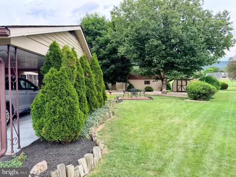 Exterior - 11917 Comanche Dr, Smithsburg, MD 21783 photo 5 of 10