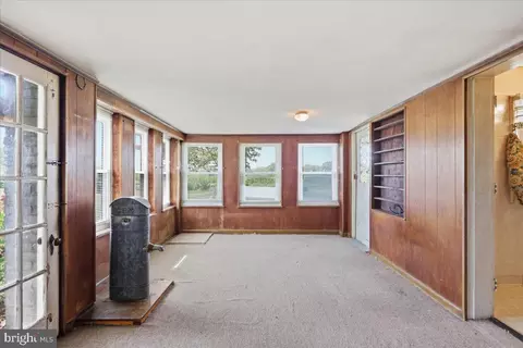 Entry Way - 13844 Clear Spring Rd, Clear Spring, MD 21722 photo 1 of 5