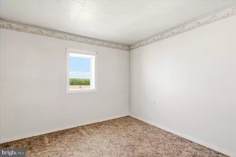 Bedroom - 13844 Clear Spring Rd, Clear Spring, MD 21722 photo 2 of 6