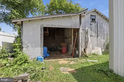 Exterior - 13844 Clear Spring Rd, Clear Spring, MD 21722 photo 4 of 4