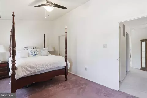 Bedroom - 102 Jasons Rdg, Smithsburg, MD 21783 photo 2 of 3
