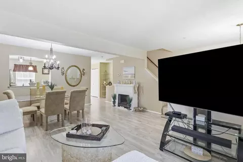 Living - 102 Jasons Rdg, Smithsburg, MD 21783 photo 1 of 1
