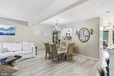 Dining - 102 Jasons Rdg, Smithsburg, MD 21783 photo 1 of 2