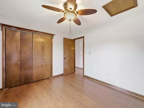 Bedroom - 16105 Wright Rd, Williamsport, MD 21795 photo 5 of 5