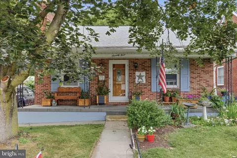 Exterior - 73 Devonshire Rd, Hagerstown, MD 21740 photo 2 of 9