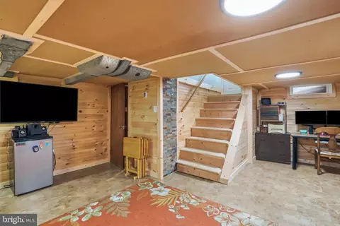 Entry Way - 73 Devonshire Rd, Hagerstown, MD 21740 photo 4 of 4