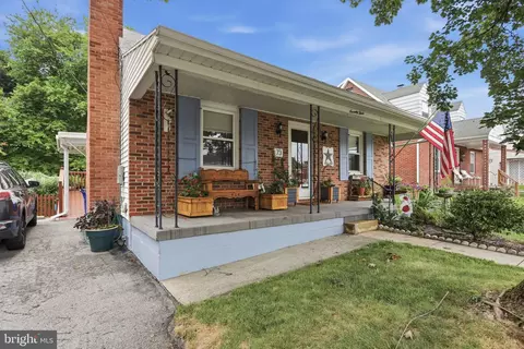 Exterior - 73 Devonshire Rd, Hagerstown, MD 21740 photo 3 of 9