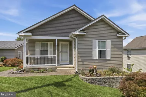 201 Saint Paul St, Boonsboro, MD 21713