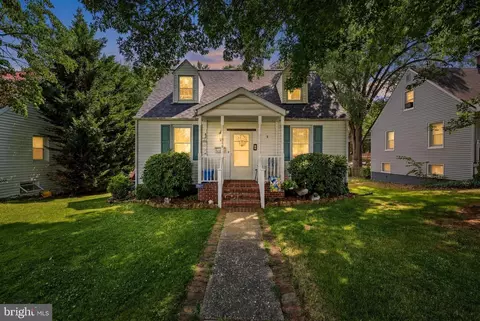 1013 Beechwood Dr, Hagerstown, MD 21742