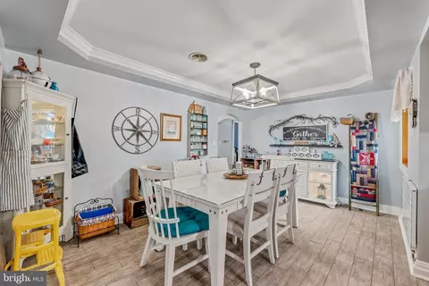 Dining - 12504 National Pike, Clear Spring, MD 21722 photo 1 of 2