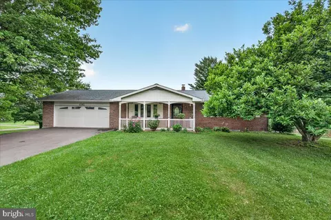 1752 Rohrersville Rd, Knoxville, MD 21758