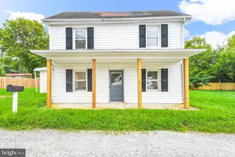 18003 Davis Ln, Boonsboro, MD 21713