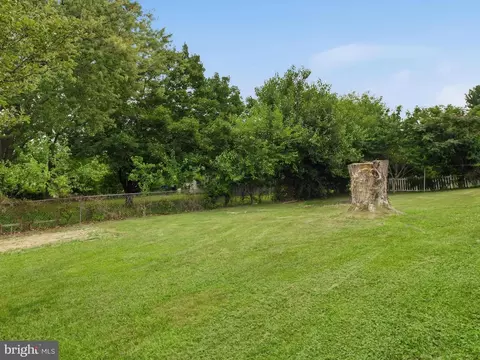 Exterior - 206 Weldon Dr, Boonsboro, MD 21713 photo 5 of 11