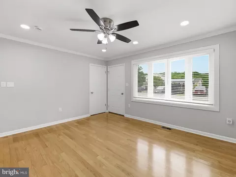 Living - 206 Weldon Dr, Boonsboro, MD 21713 photo 9 of 10