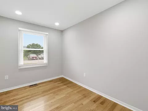 Bedroom - 206 Weldon Dr, Boonsboro, MD 21713 photo 2 of 4