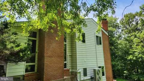 1108 Hoffmaster Rd, Knoxville, MD 21758