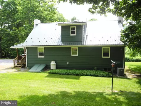 Exterior - 13204 Draper Rd, Clear Spring, MD 21722 photo 10 of 17