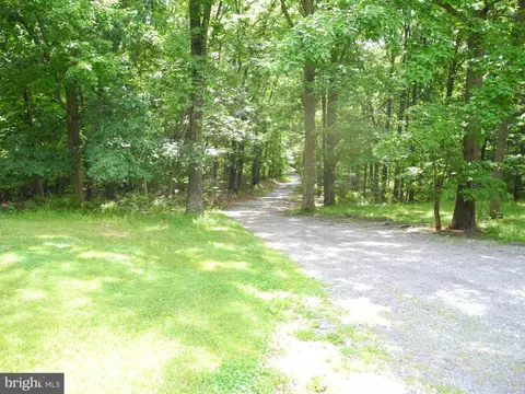 Exterior - 13204 Draper Rd, Clear Spring, MD 21722 photo 8 of 17