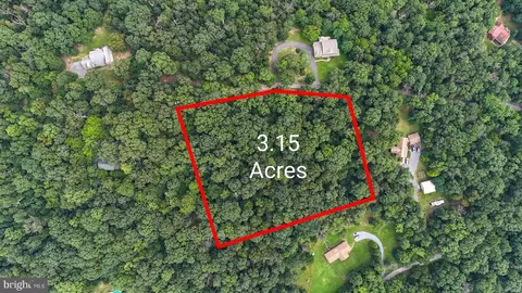 Hawks Hill Lane, Keedysville, MD 21756