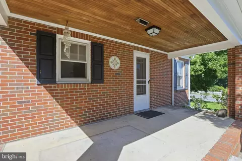 Exterior - 45 W Water St W, Smithsburg, MD 21783 photo 4 of 9