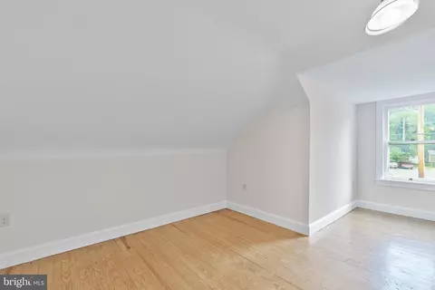 Bedroom - 655 Security Rd, Hagerstown, MD 21740 photo 2 of 3