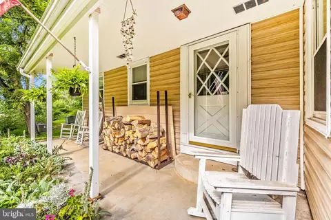 Exterior - 11915 Cove Rd, Clear Spring, MD 21722 photo 4 of 9