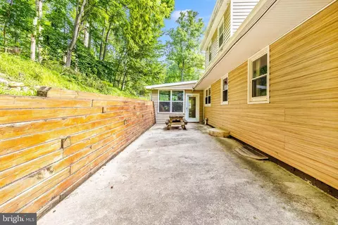 Exterior - 11915 Cove Rd, Clear Spring, MD 21722 photo 6 of 9