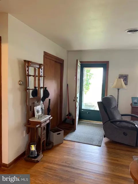 Entry Way - 13644 Saint Paul Rd, Clear Spring, MD 21722 photo 2 of 5