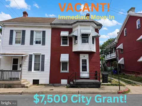 28 S Locust St, Hagerstown, MD 21740