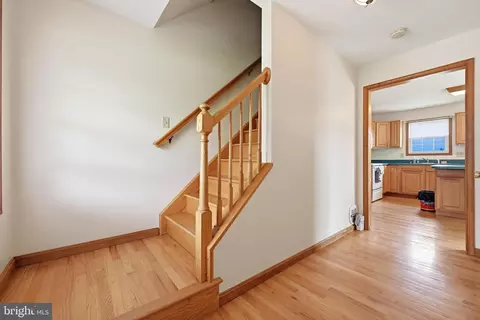 Entry Way - 27 Amanda Dr, Smithsburg, MD 21783 photo 4 of 6