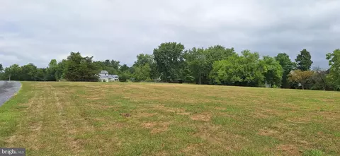 16853 Shinham Rd, Hagerstown, MD 21740