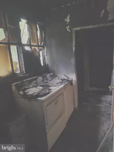 Entry Way - 104 E Main St, Hancock, MD 21750 photo 5 of 9