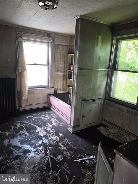 Bath - 104 E Main St, Hancock, MD 21750 photo 1 of 1
