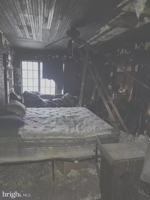 Bedroom - 104 E Main St, Hancock, MD 21750 photo 1 of 2